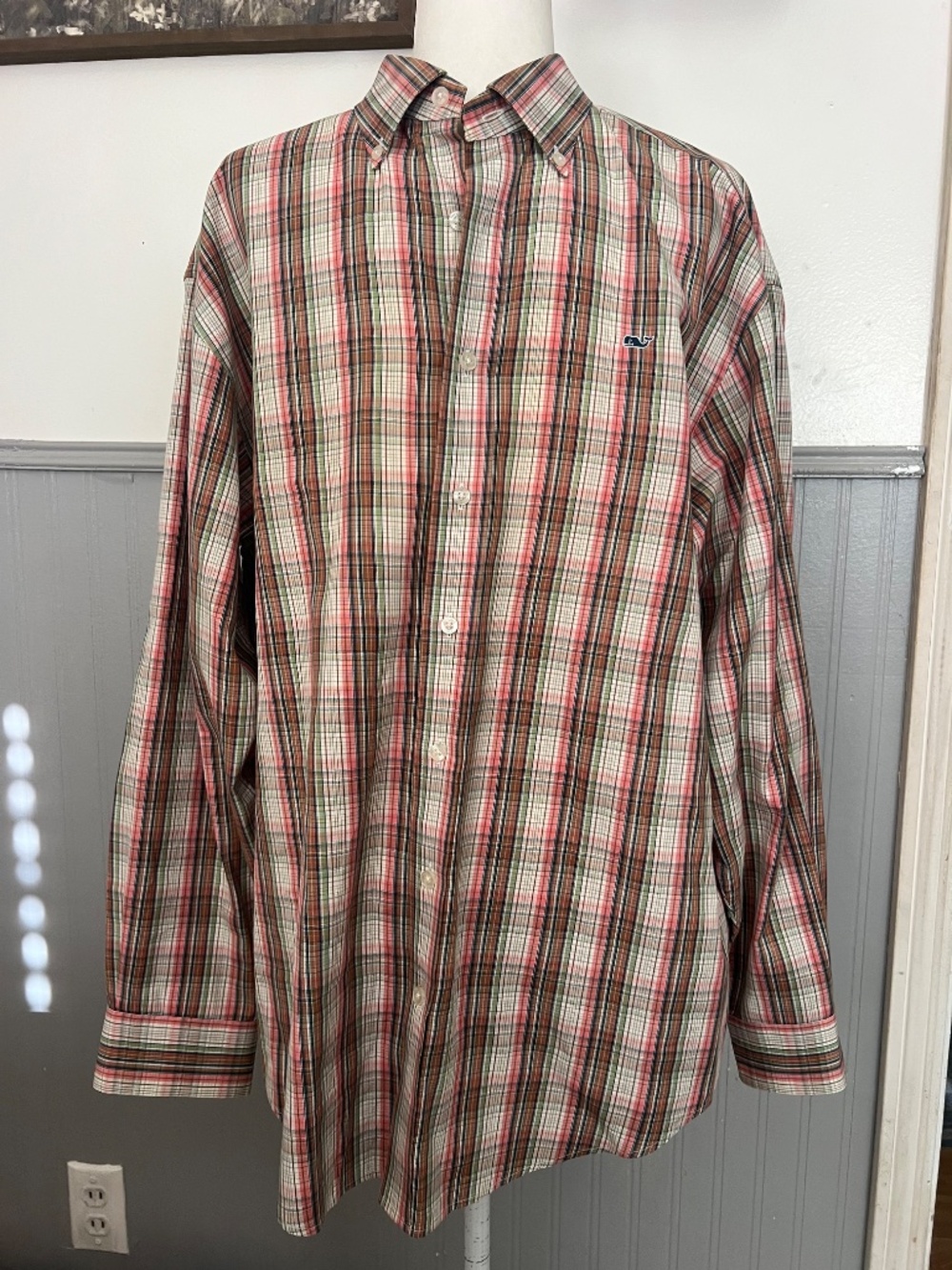 Vineyard Vines Mens Whale Shirt / Button Down / Long Sleeve / Size: Large / Fall